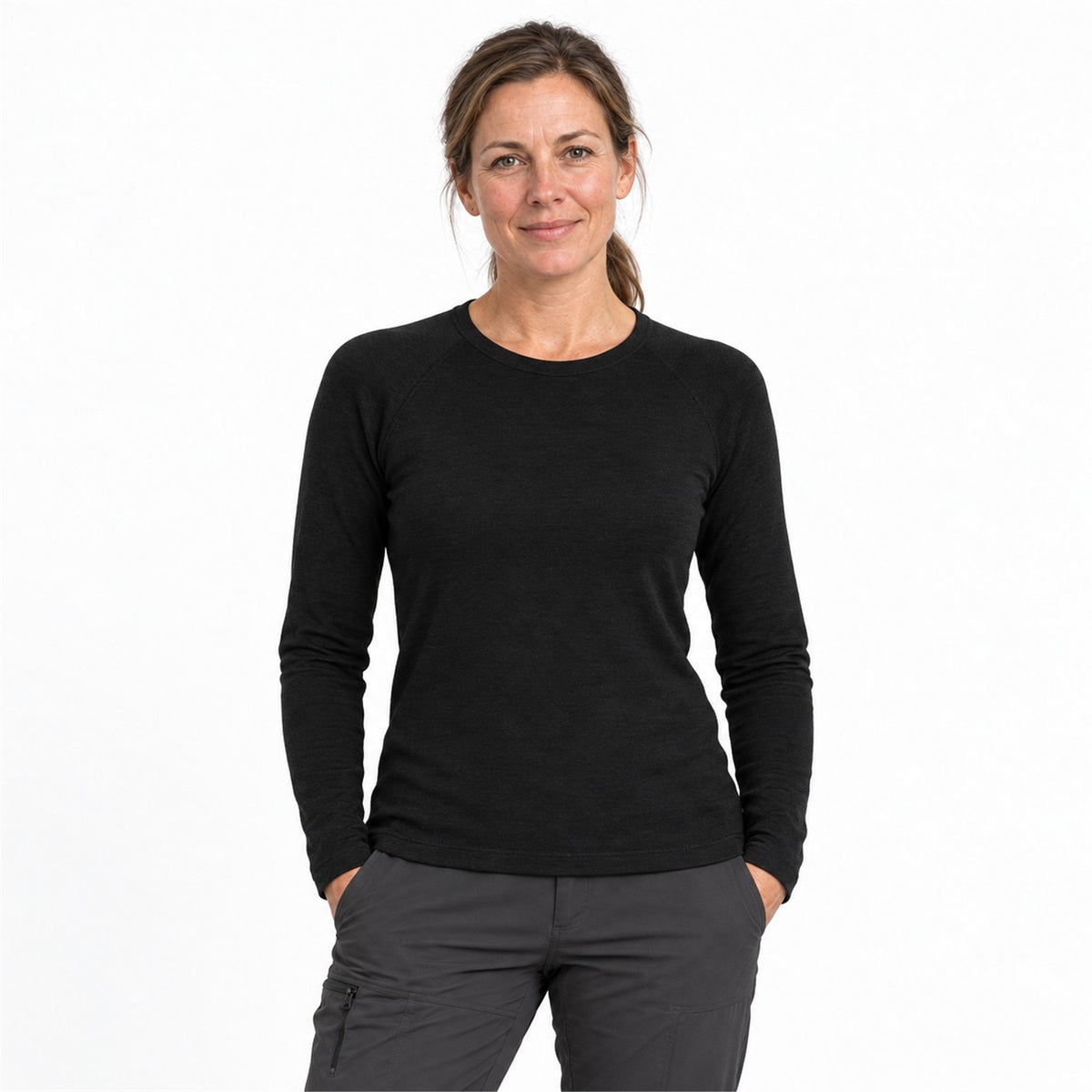 Acomb women's merino wool base layer - model